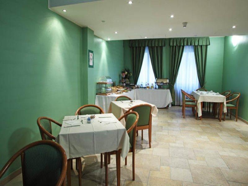 Hotel Lux Alessandria Exteriör bild