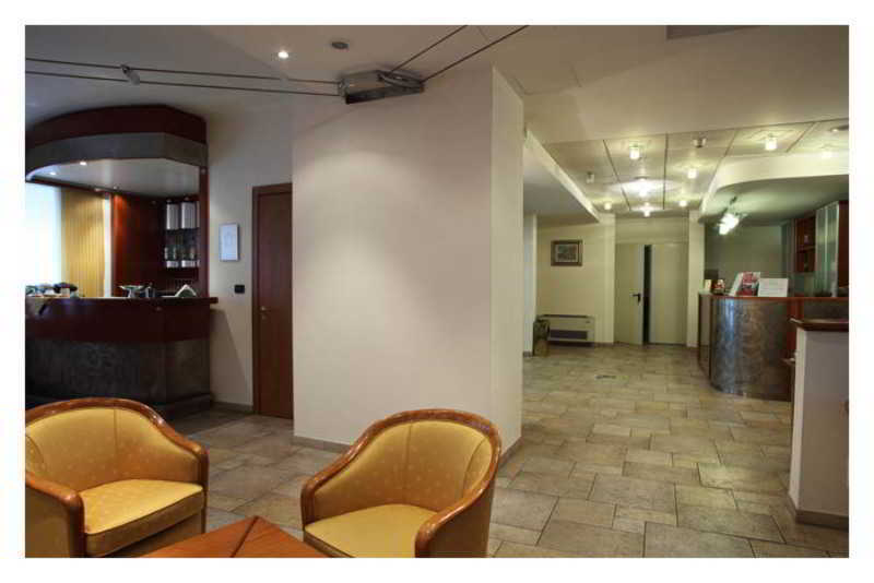 Hotel Lux Alessandria Exteriör bild