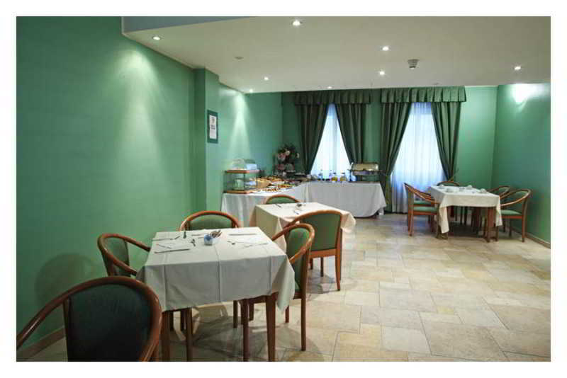 Hotel Lux Alessandria Exteriör bild